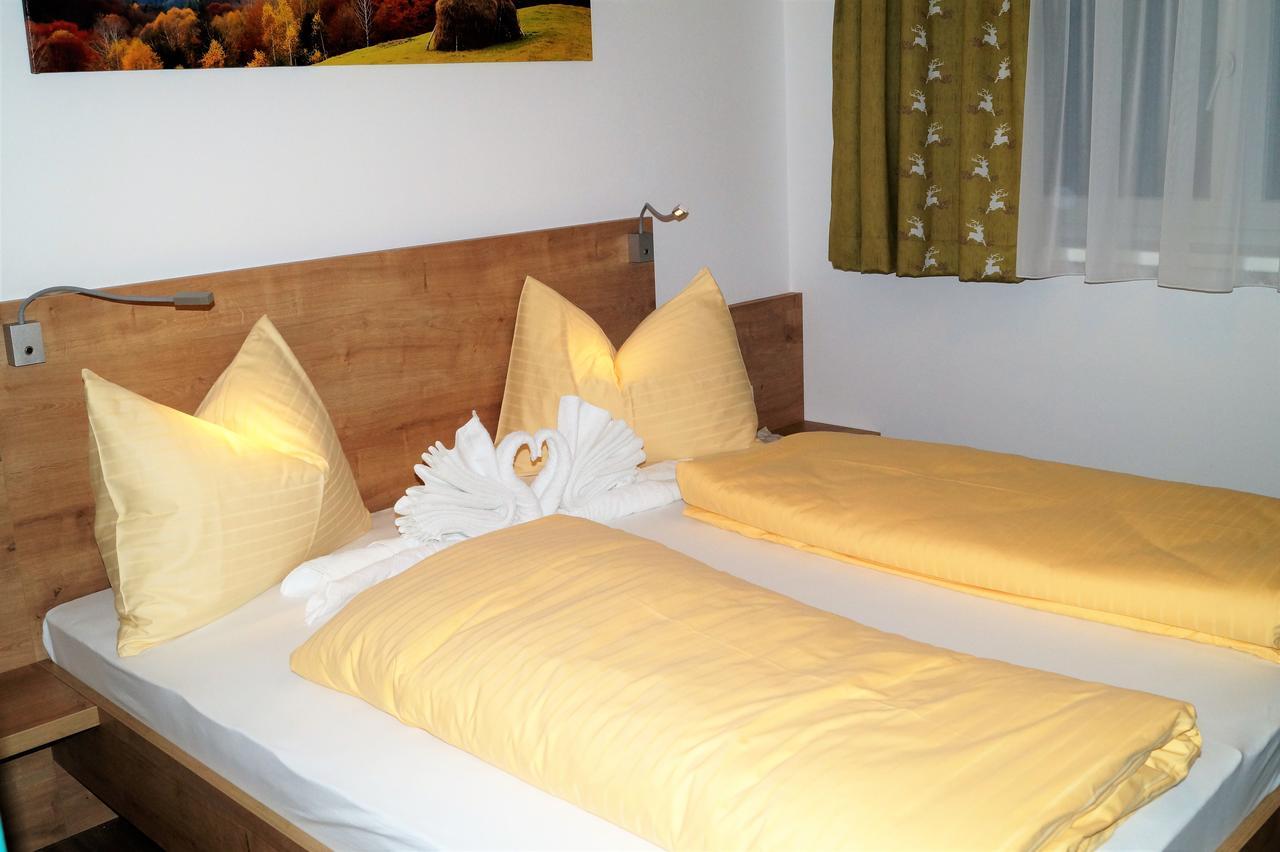 Sieglhub Chalets - Appartements - Hotel Flachau Exterior photo
